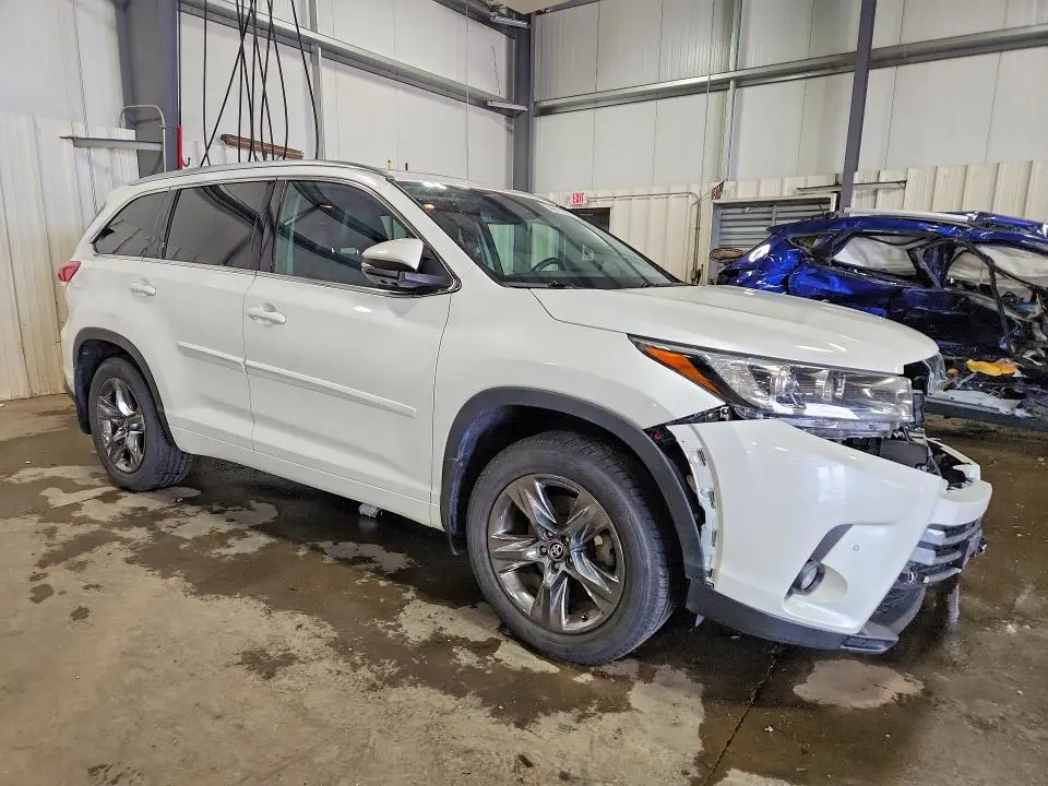 2018 TOYOTA HIGHLANDER LIMITED PLATINUM  