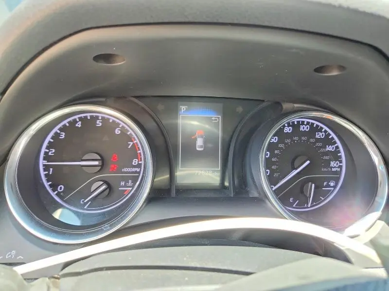 2019 TOYOTA CAMRY SE  