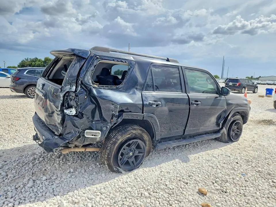 2014 TOYOTA 4RUNNER SR5  