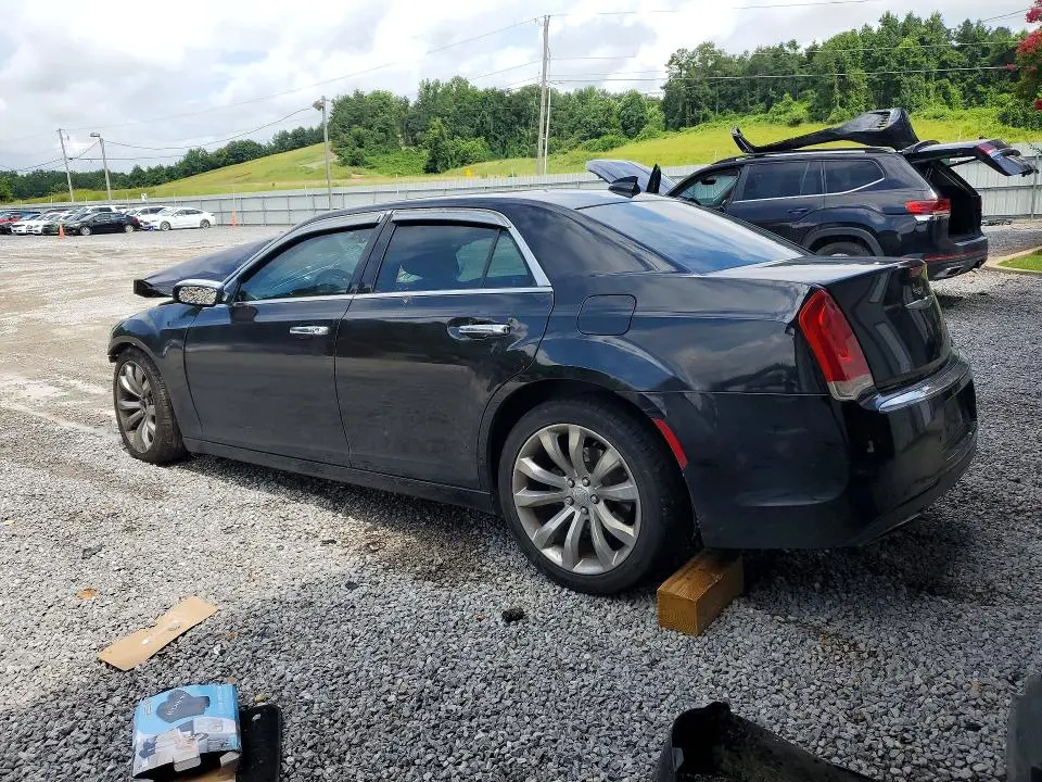 2017 CHRYSLER 300C   