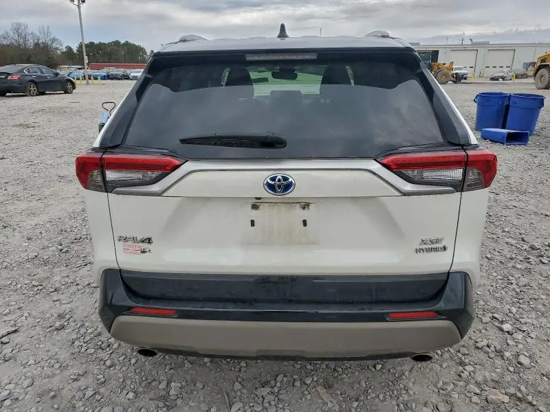 2022 TOYOTA RAV4 XSE  