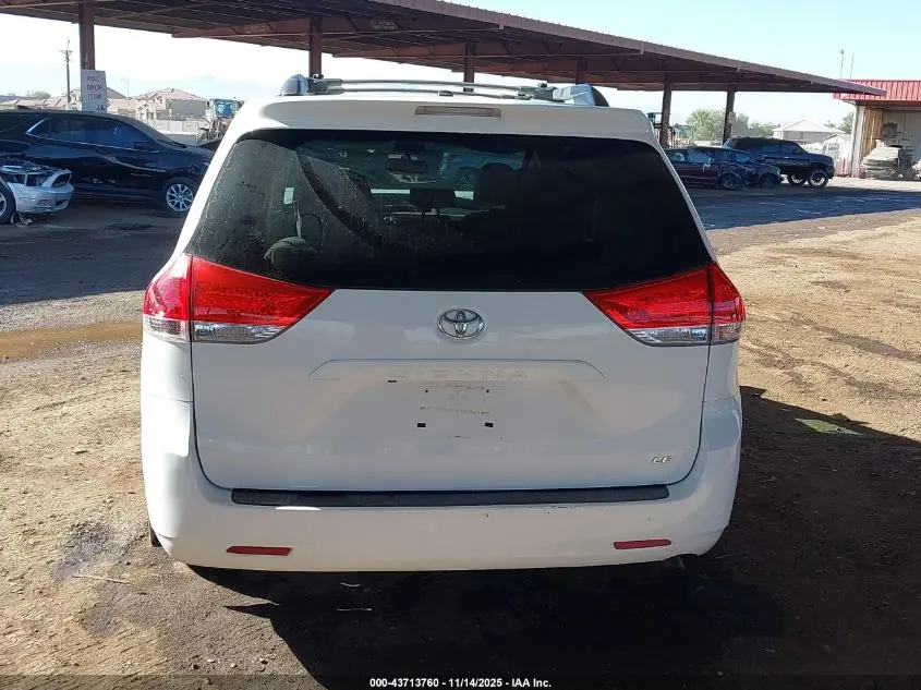 2013 TOYOTA SIENNA LE V6 8 PASSENGER