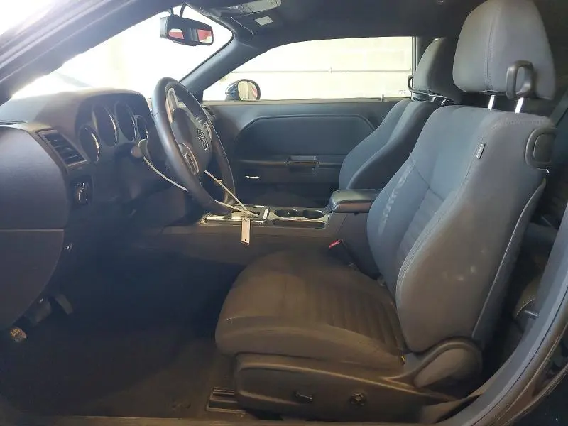 2013 DODGE CHALLENGER SXT  