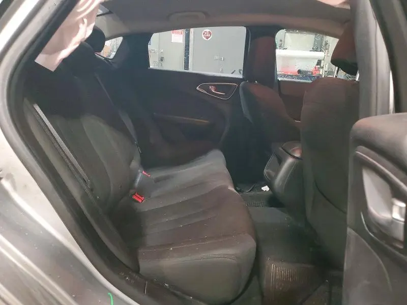 2015 CHRYSLER 200 LX  