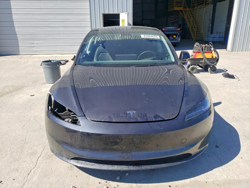 2024 TESLA MODEL 3   