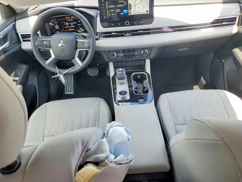 2025 MITSUBISHI OUTLANDER SEL  