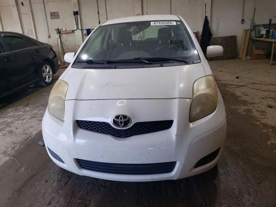 2010 TOYOTA YARIS BASE  