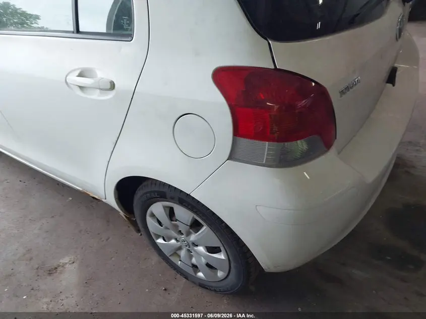 2010 TOYOTA YARIS  