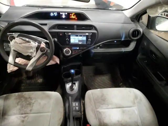 2016 TOYOTA PRIUS C   