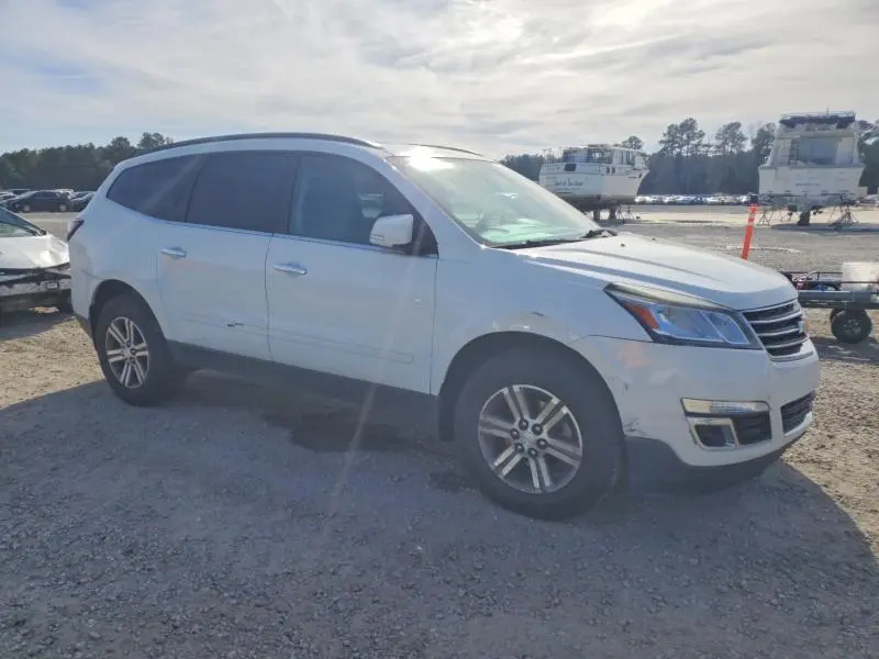 2017 CHEVROLET TRAVERSE LT  