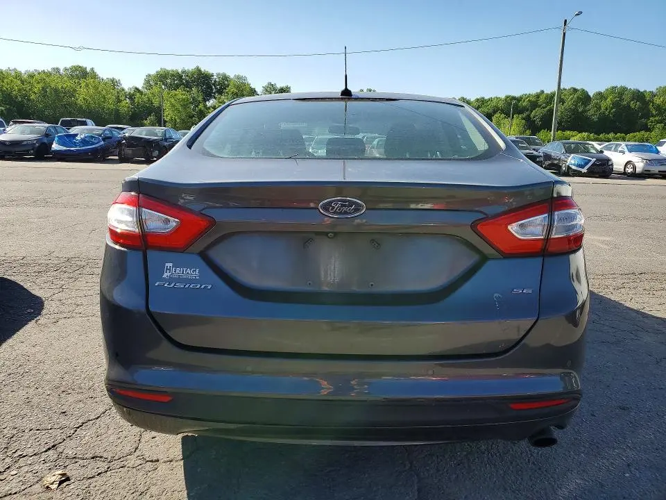 2016 FORD FUSION SE  