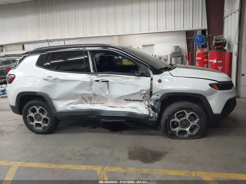 2022 JEEP COMPASS TRAILHAWK 4X4