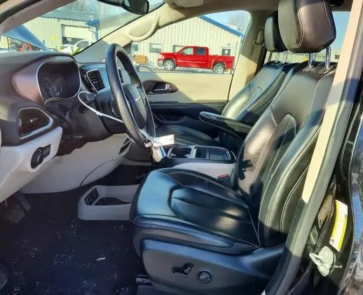 2020 CHRYSLER VOYAGER LXI  