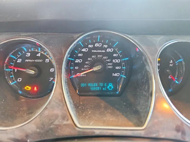 2011 FORD TAURUS SEL  