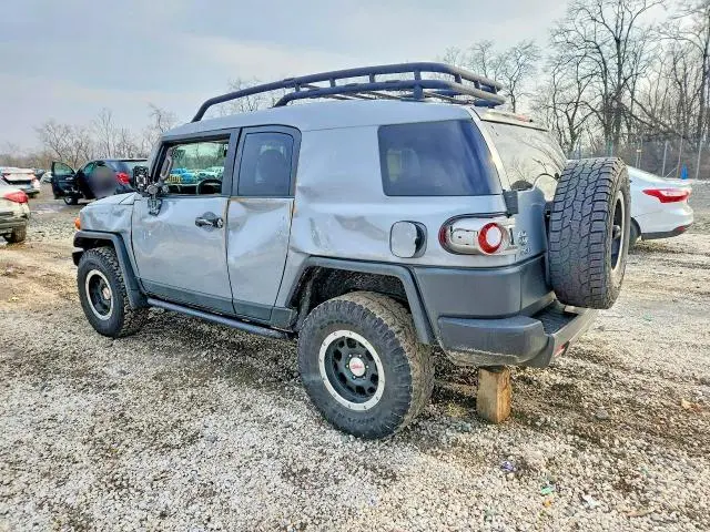 2013 TOYOTA FJ CRUISER BASE  