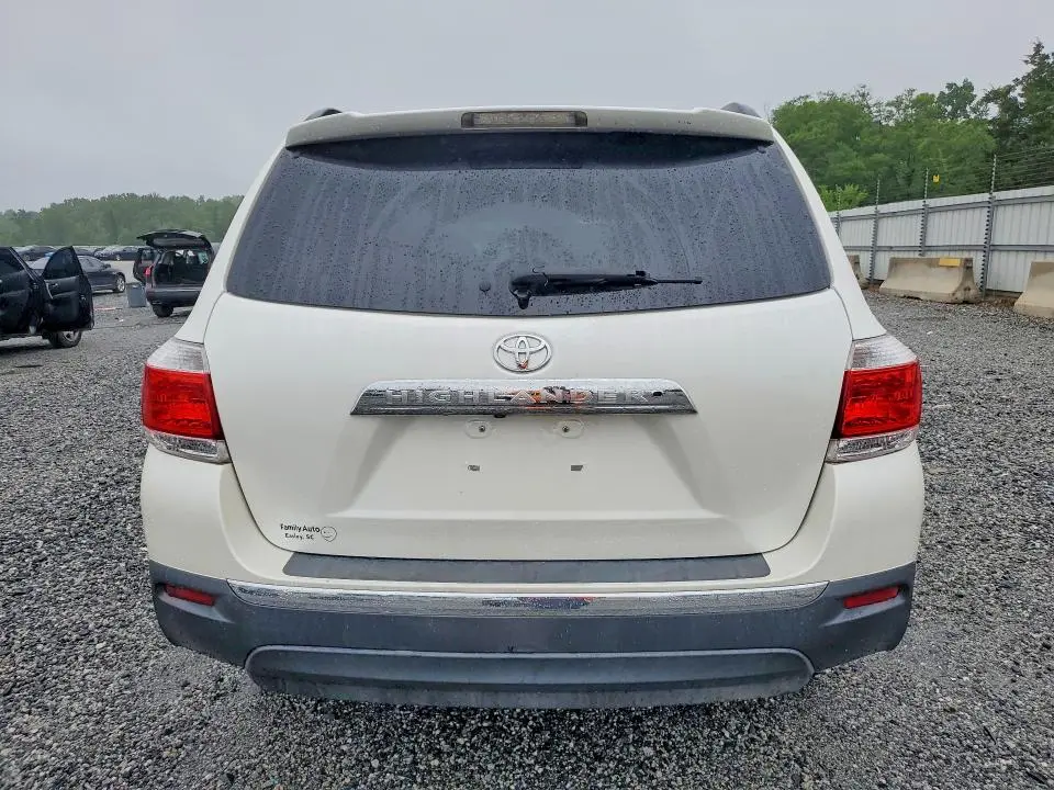 2013 TOYOTA HIGHLANDER   