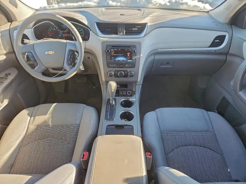 2017 CHEVROLET TRAVERSE LS  
