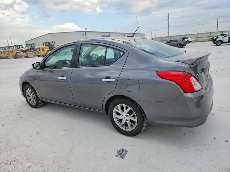 2019 NISSAN VERSA SV  