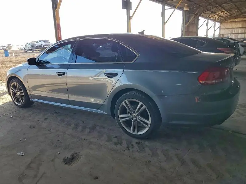 2014 VOLKSWAGEN PASSAT SE  