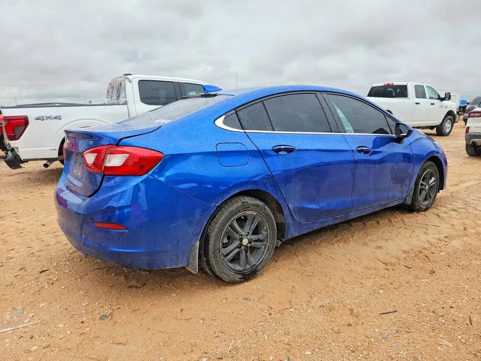 2017 CHEVROLET CRUZE LT  
