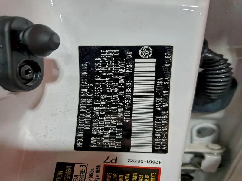 2016 TOYOTA CAMRY LE  