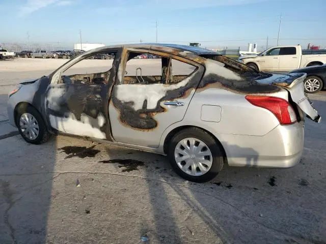 2019 NISSAN VERSA S  