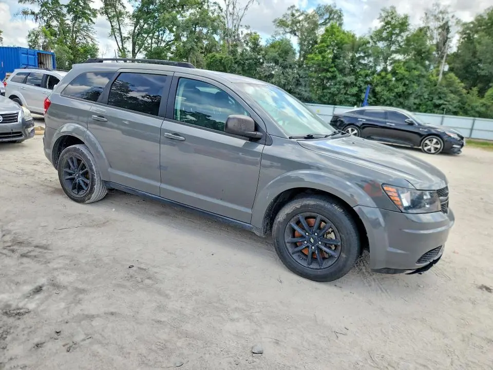 2020 DODGE JOURNEY SE  