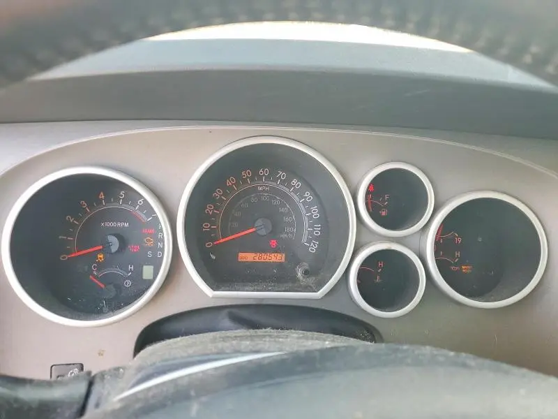 2011 TOYOTA SEQUOIA SR5  