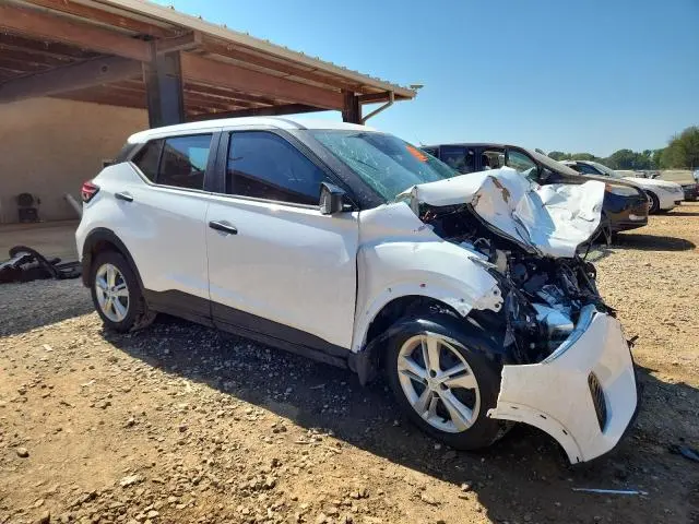 2024 NISSAN KICKS S  