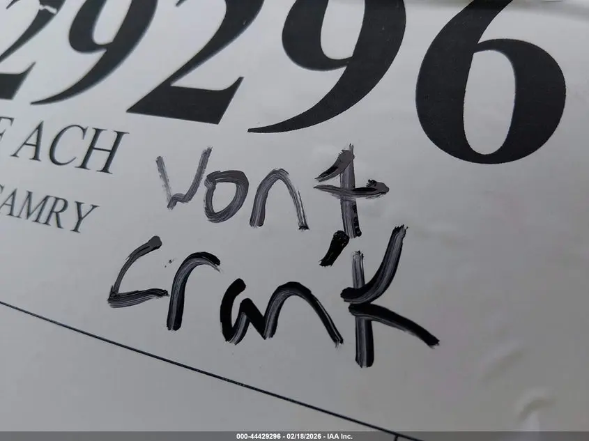 2011 TOYOTA CAMRY XLE V6