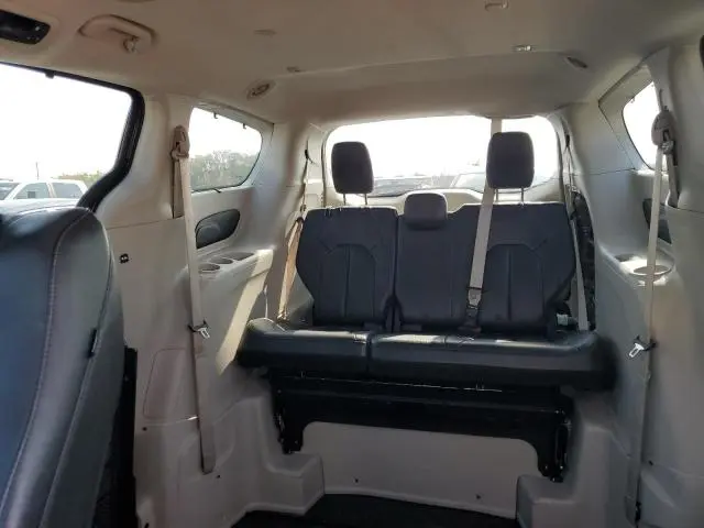 2017 CHRYSLER PACIFICA TOURING L  