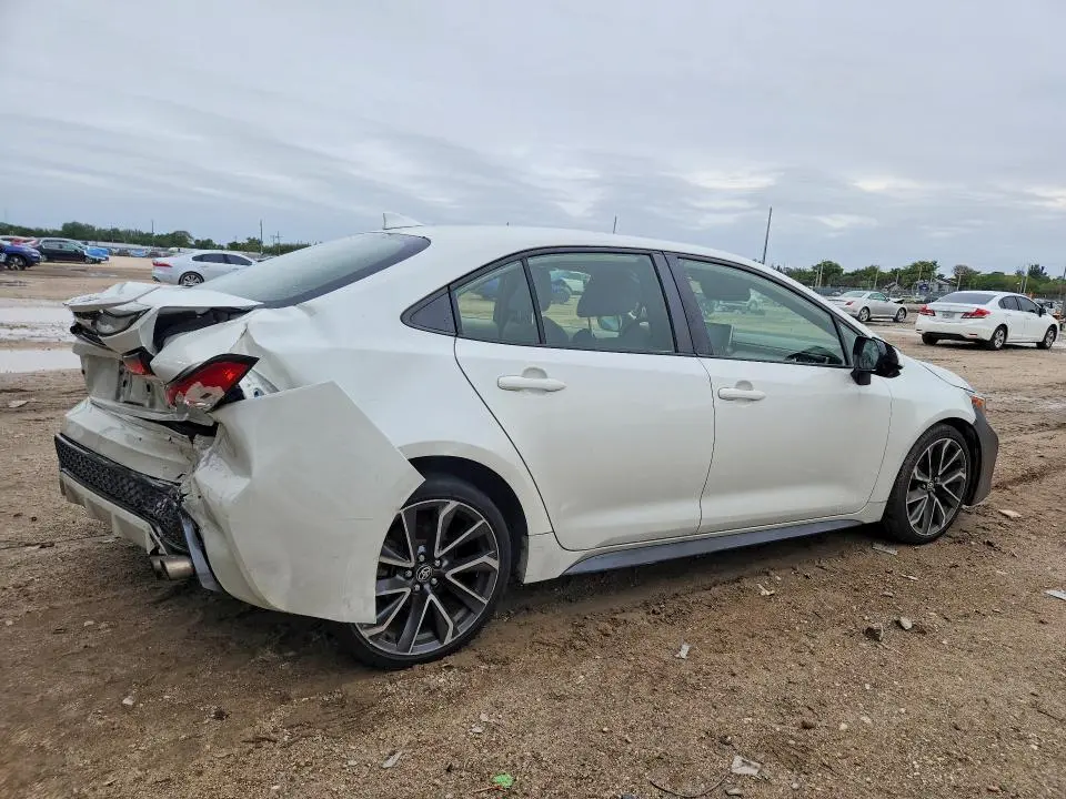 2020 TOYOTA COROLLA SE  