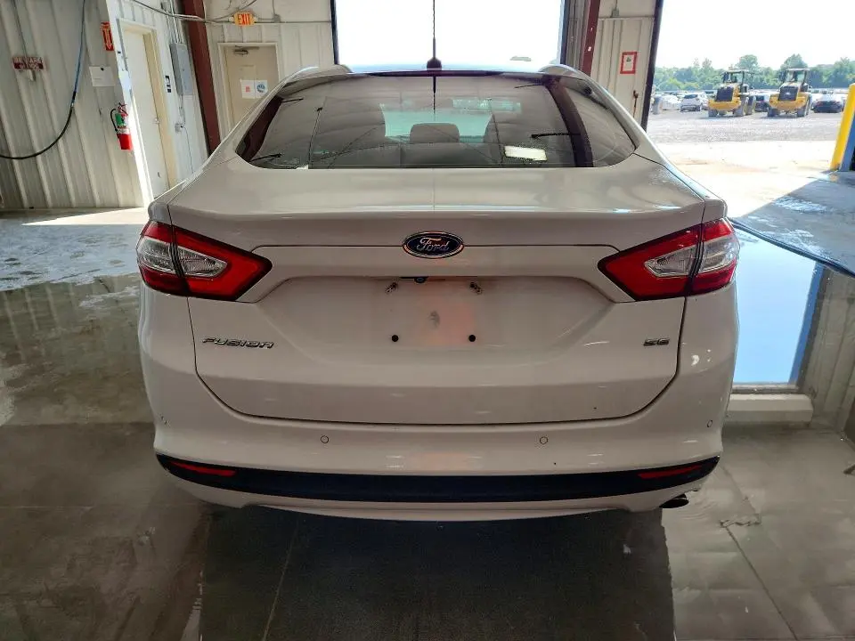 2015 FORD FUSION SE  