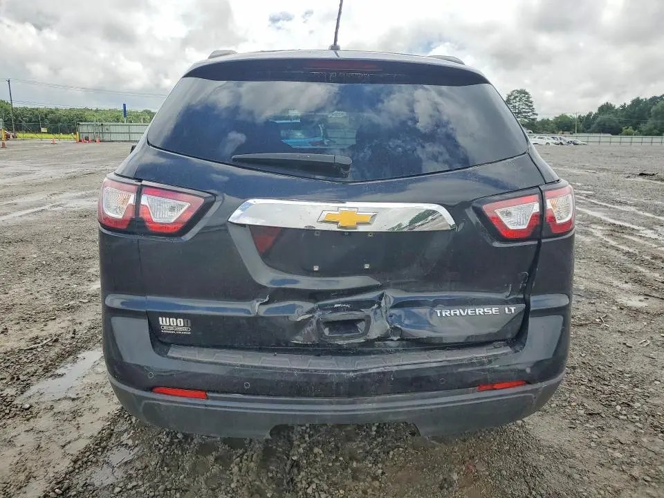 2014 CHEVROLET TRAVERSE LT  