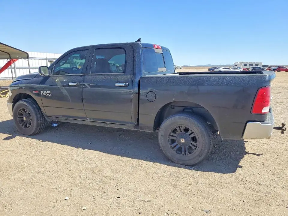 2015 RAM 1500 SLT  