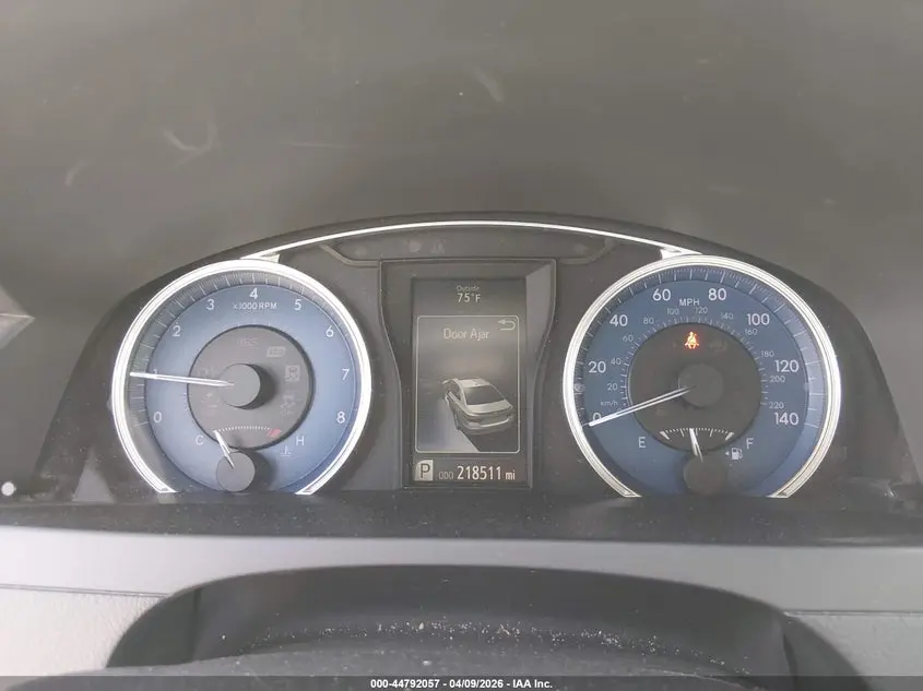 2017 TOYOTA CAMRY LE