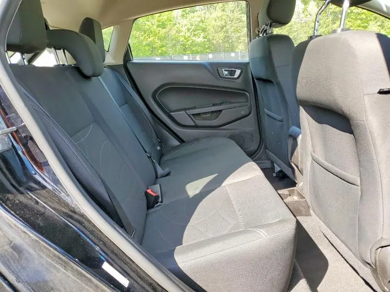 2016 FORD FIESTA SE  
