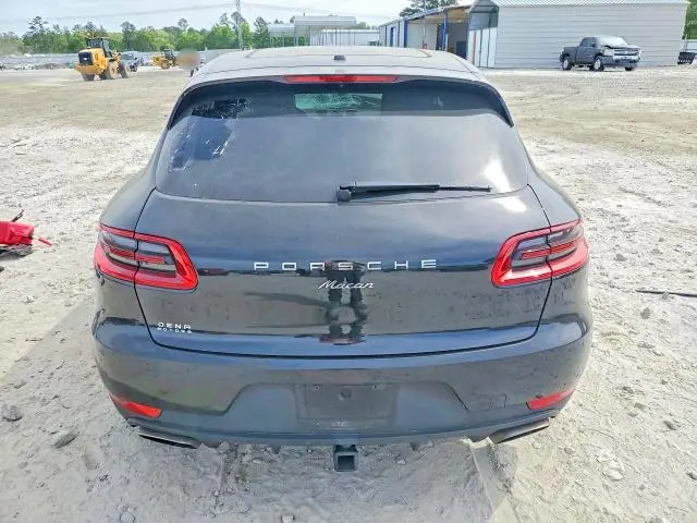 2017 PORSCHE MACAN   
