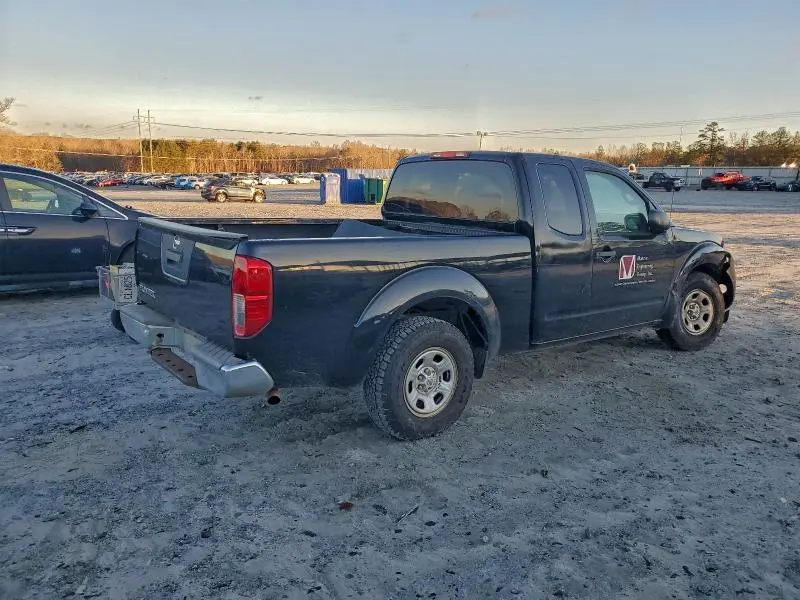 2013 NISSAN FRONTIER S  
