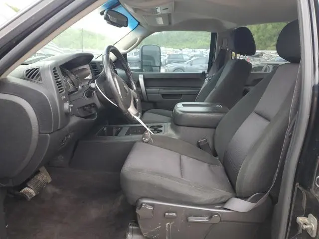 2011 CHEVROLET SILVERADO K2500 HEAVY DUTY LT  