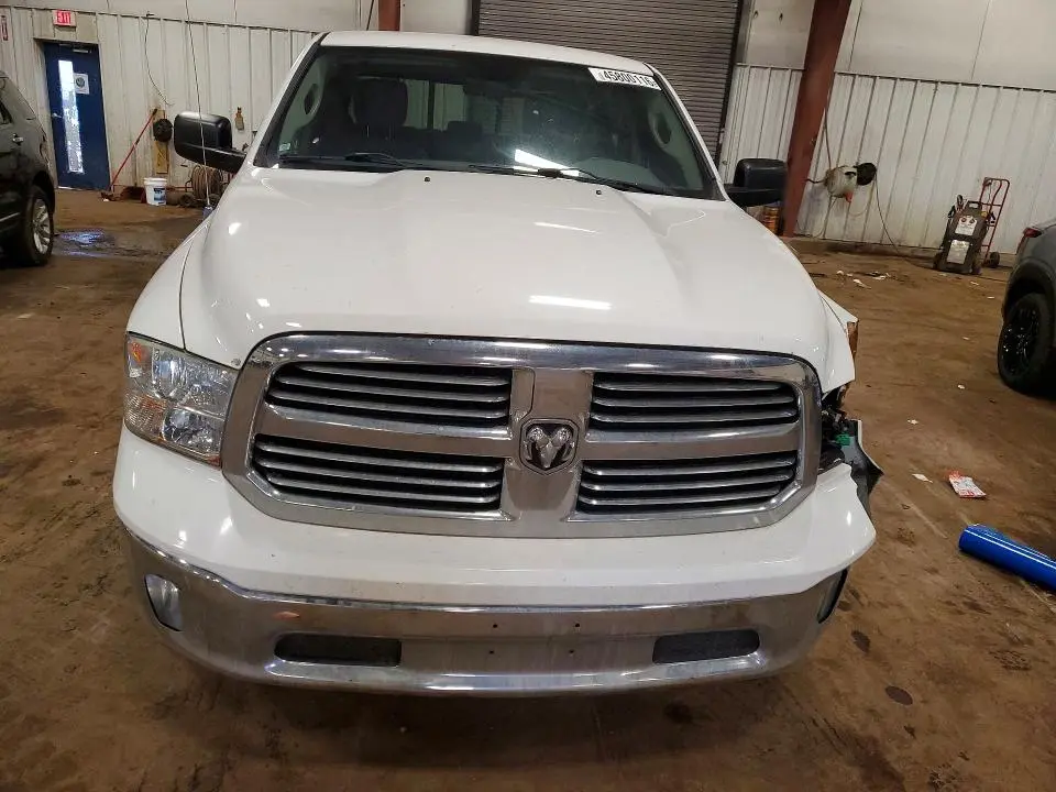 2013 RAM 1500 SLT  