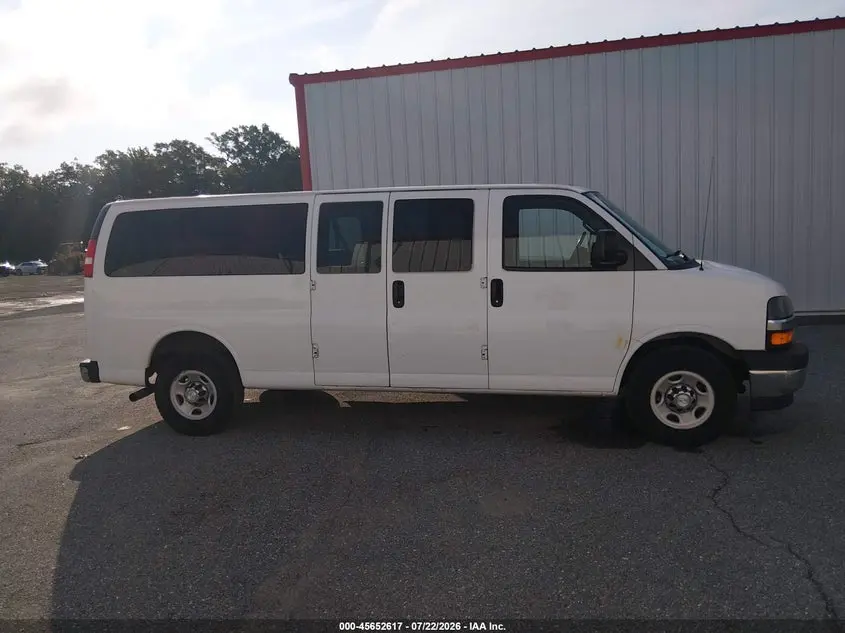 2017 CHEVROLET EXPRESS 3500 LT