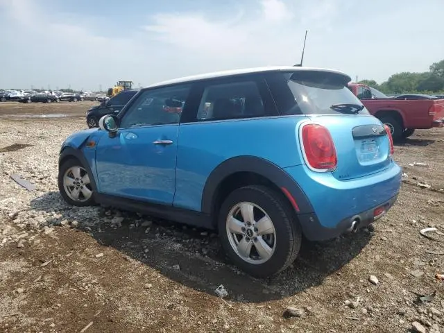 2017 MINI COOPER   