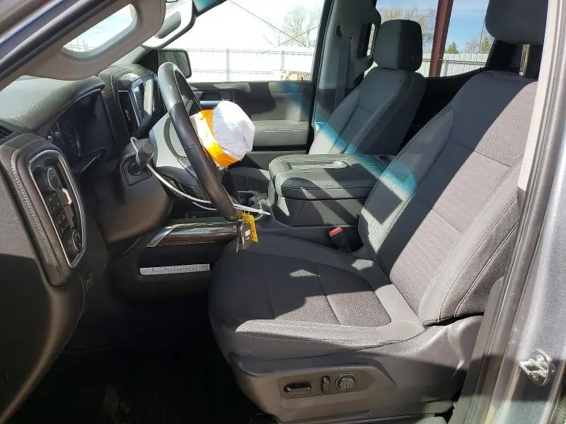 2021 CHEVROLET SILVERADO K1500 RST  
