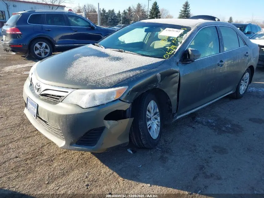 2014 TOYOTA CAMRY LE