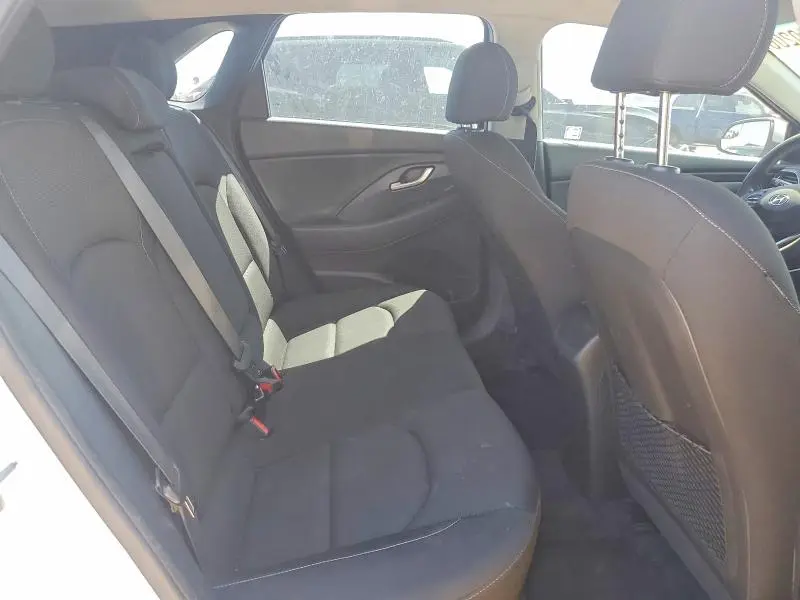 2019 HYUNDAI ELANTRA GT BASE  