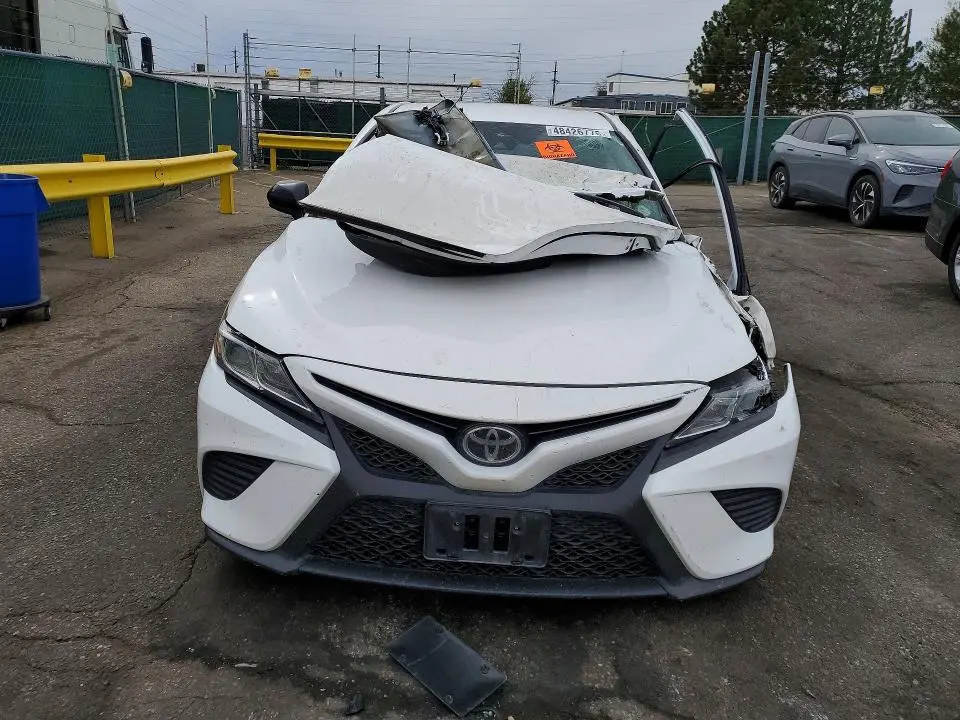 2020 TOYOTA CAMRY SE NIGHTSHADE  