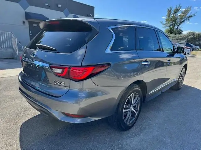 2019 INFINITI QX60 LUXE