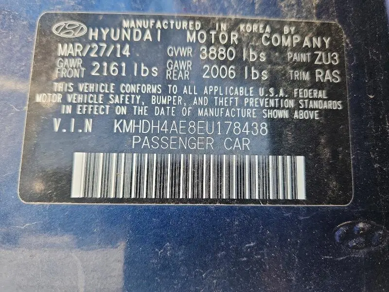 2014 HYUNDAI ELANTRA SE  