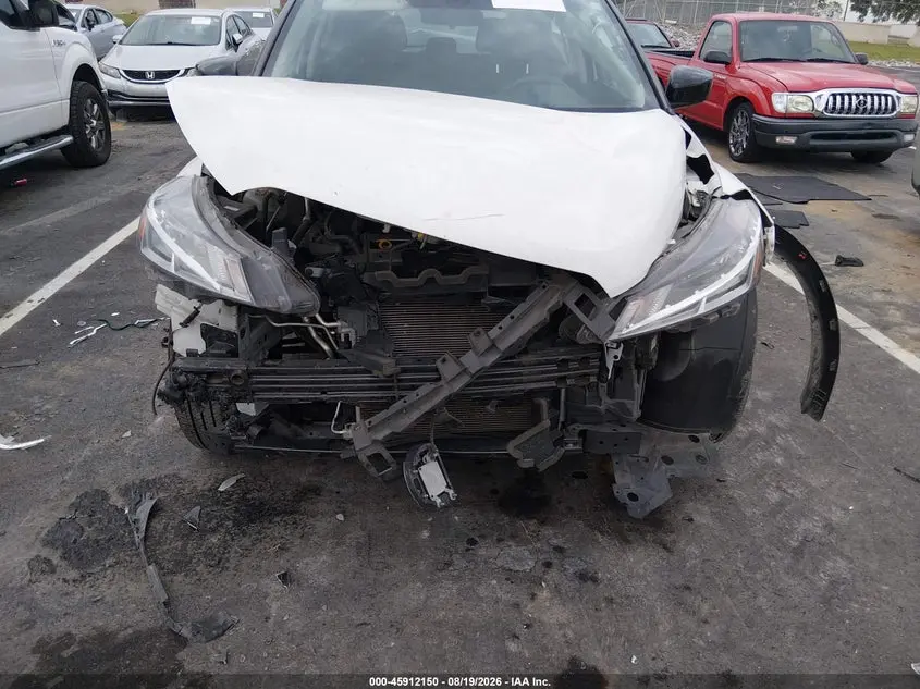 2023 NISSAN KICKS SV XTRONIC CVT